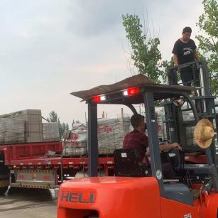 临汾 黄金麻冰裂纹，地铺石装车