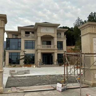 临汾 黄金麻花岗岩别墅雕花外墙干挂配上门口雕花罗马柱