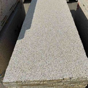 临汾 黄金麻花岗岩荔枝面毛板，半成品