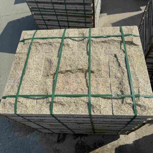 临汾 黄金麻花岗岩石材自然面蘑菇石成品