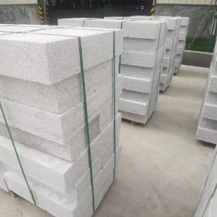 临汾 白麻花岗岩路沿石，立缘石，平缘石，路牙石，道牙石，马路牙子等