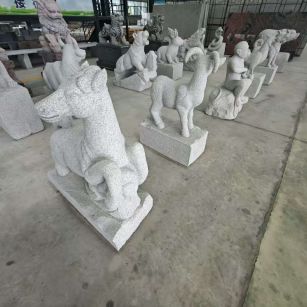 临汾 芝麻白花岗岩造型立体雕刻——十二生肖