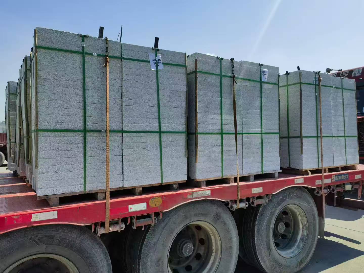 临汾芝麻白花岗岩出货日常地铺石