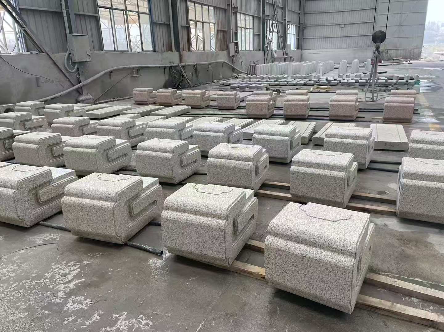 临汾 白麻花岗岩异形加工-石凳，坐凳