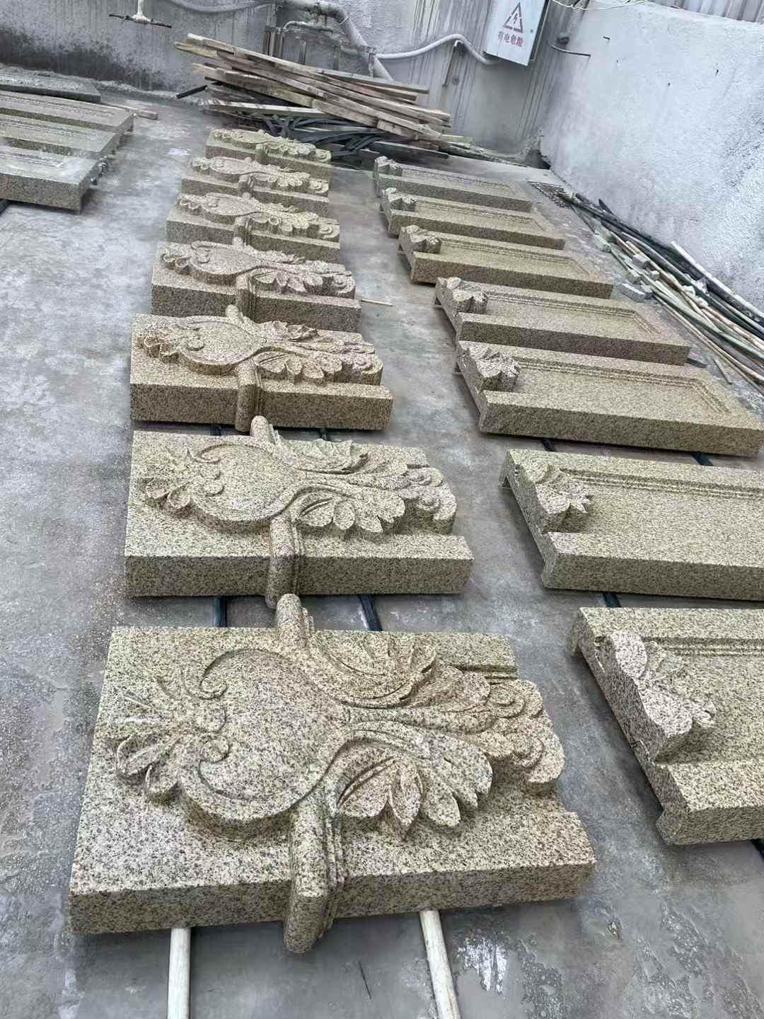 临汾 黄金麻花岗岩别墅外墙雕刻板