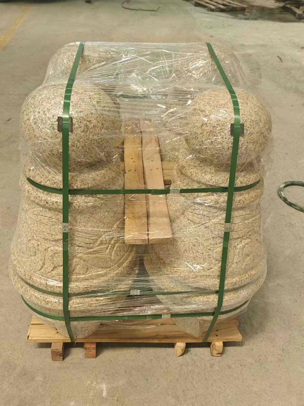 临汾 黄金麻异形定制雕花——棒棒糖挡车柱