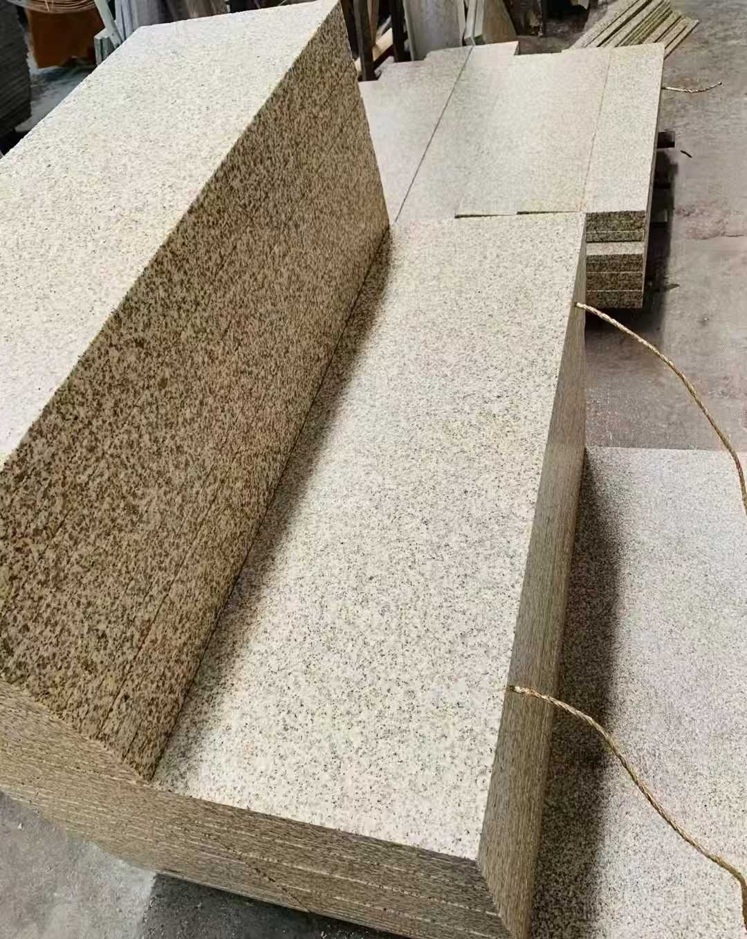 临汾 黄金麻荔枝面外墙干挂成品