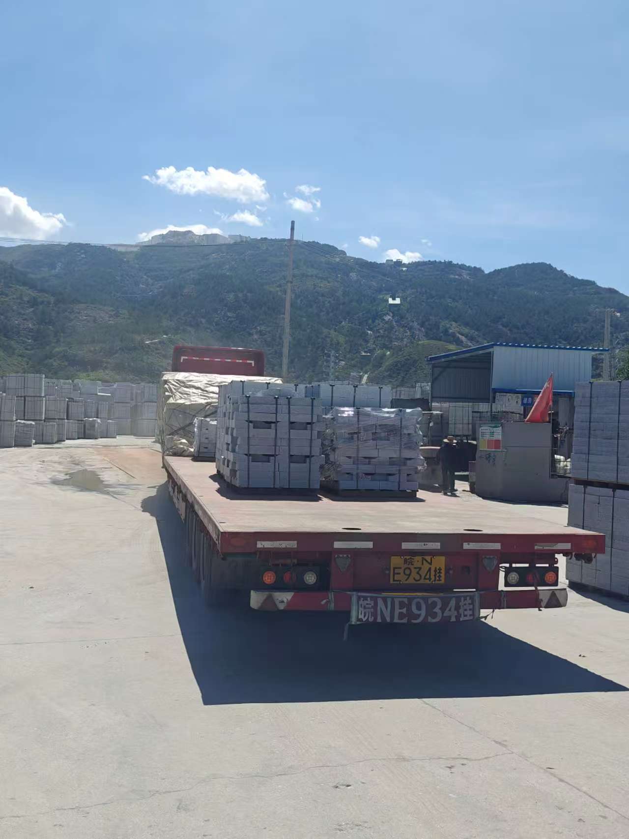 临汾 芝麻白仿形路沿石，直形路沿石