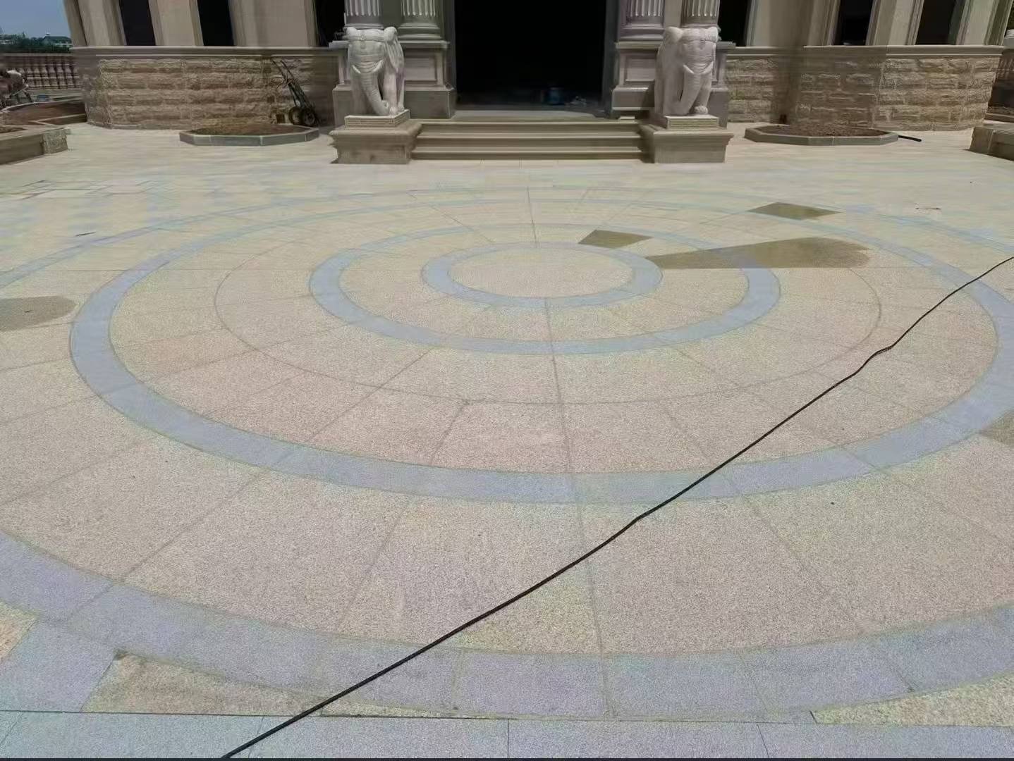 临汾 黄金麻芝麻灰花岗岩石材地铺拼接效果