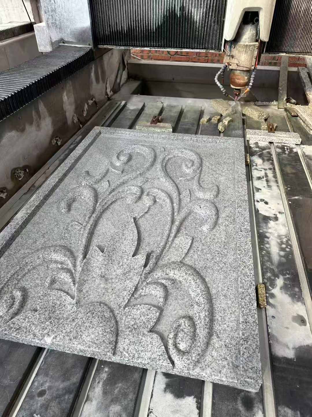 临汾 白麻别墅干挂雕花板