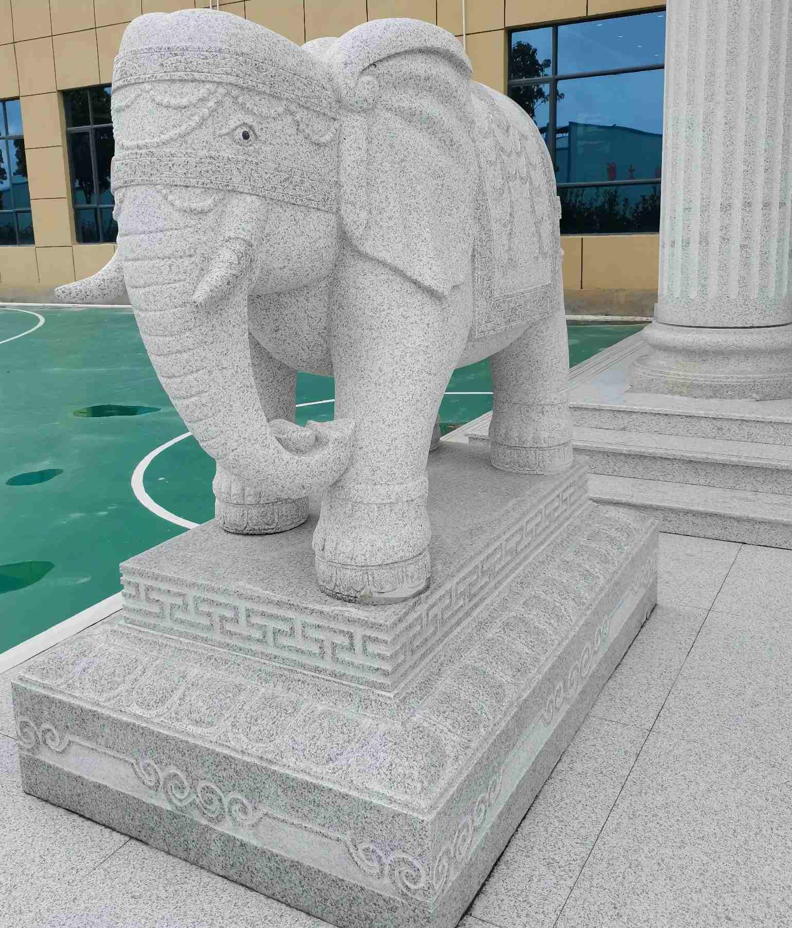 临汾 白麻花岗岩动物异形石雕-大象