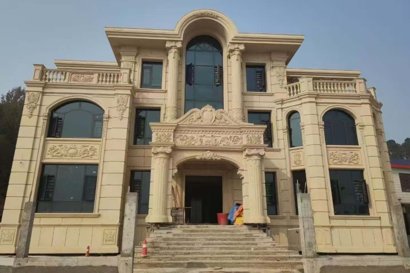 临汾 黄金麻花岗岩别墅外墙干挂