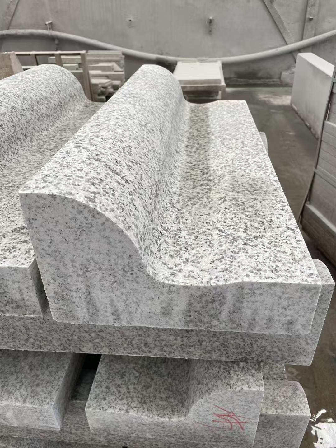 临汾 白麻花岗岩S型路沿石，路侧石，马路牙子等